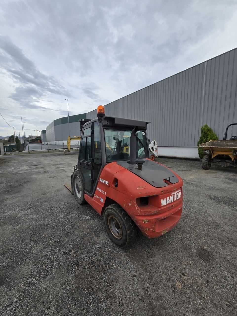 Empilhador Manitou MSI35 - Todo Terreno