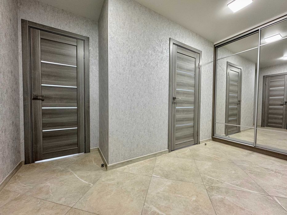 ApartPoltava ПАНОРАМА світлі НОВІ апарт. ЦЕНТР LEDдзеркало,банк.ЧЕК