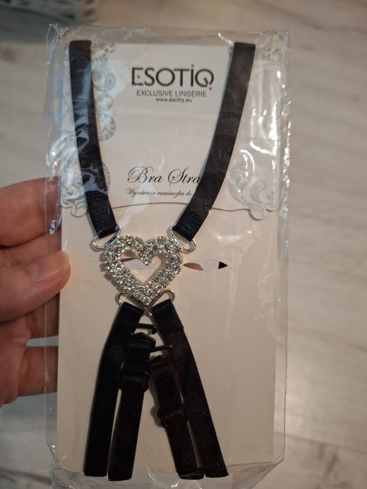 Wymienne ramiączka do stanika serce krzyżujące na plecach biżuteria