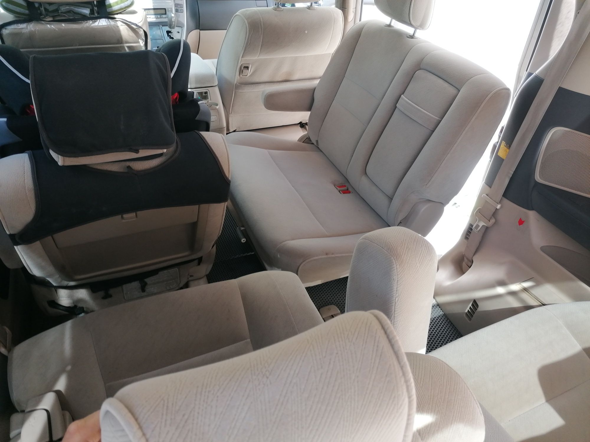 Toyota Alphard Hybrid 2006