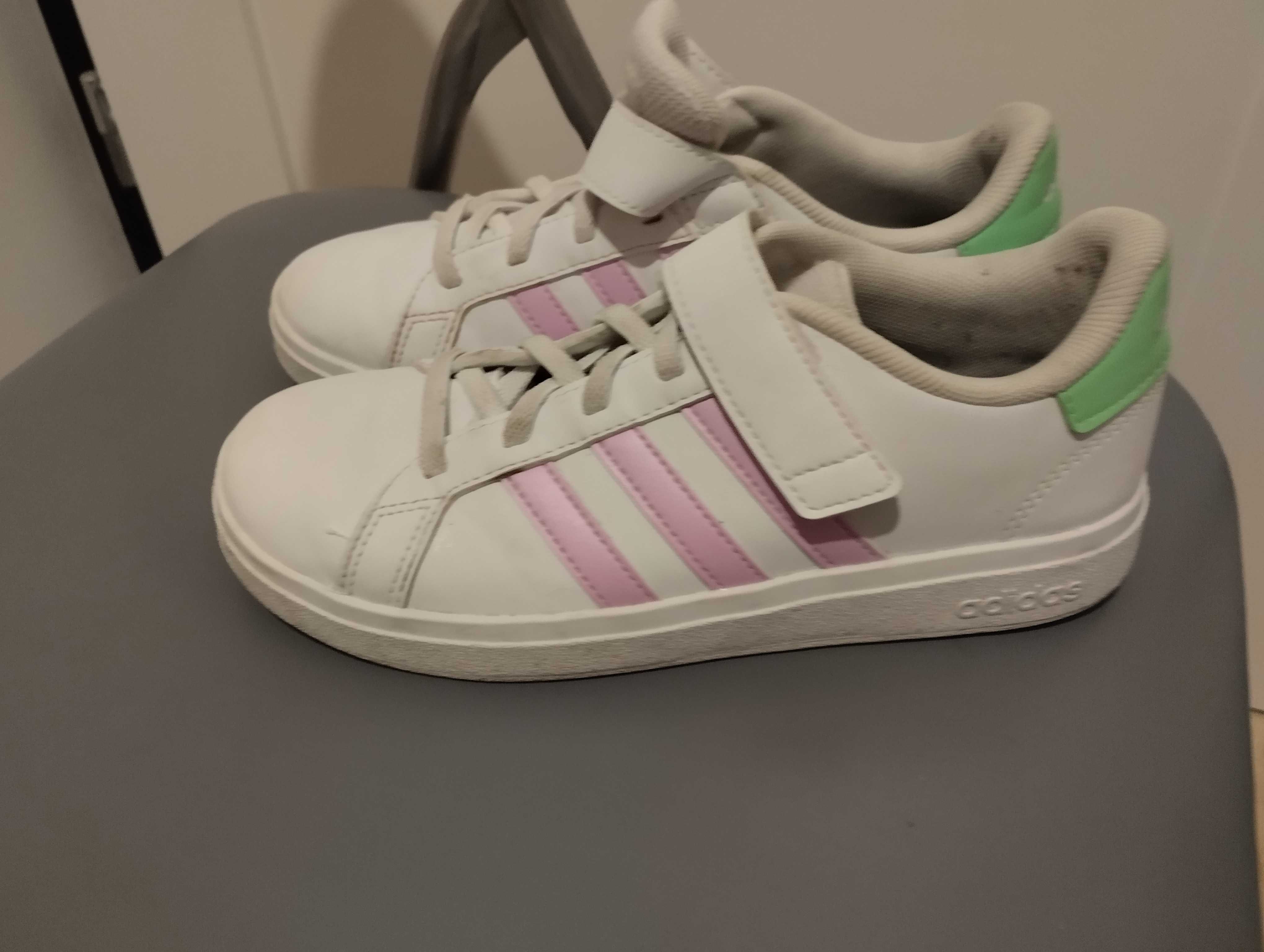 Buty Adidas rozmiar 34 dla Dziewczynki