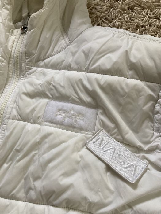 Пуховик бомбер Alpha industries NASA