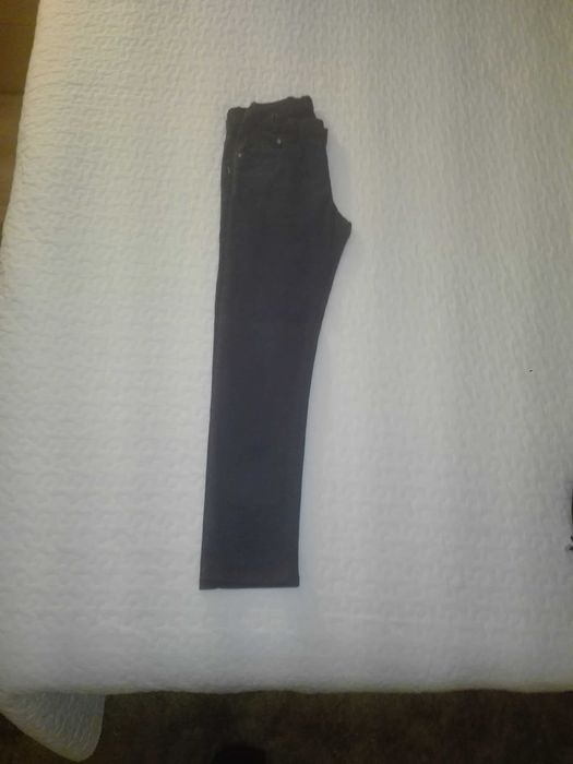 Calças sarja  11 12 anos  Bege e calça  azul