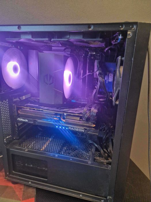 Komputer Gamingowy RX 7900 GRE, I5 12400F, 32GB DDR4, 750W 80+ Gold