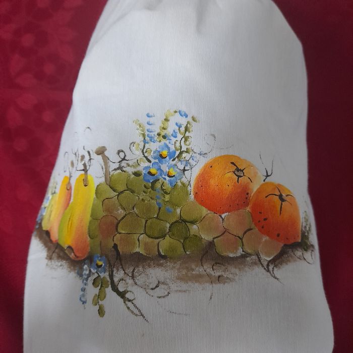 Puxa sacos(saco pintado à mão  para guardar sacos)