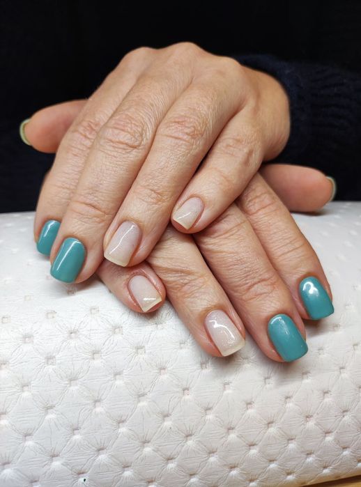 Manicure / Pedicure