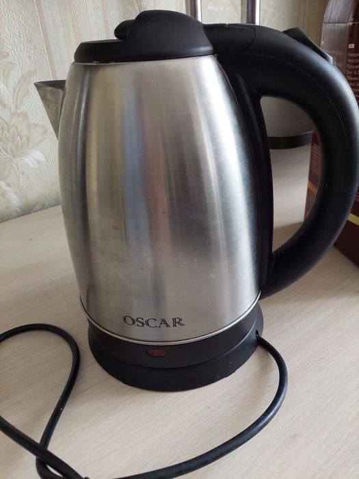 Чайник електричний