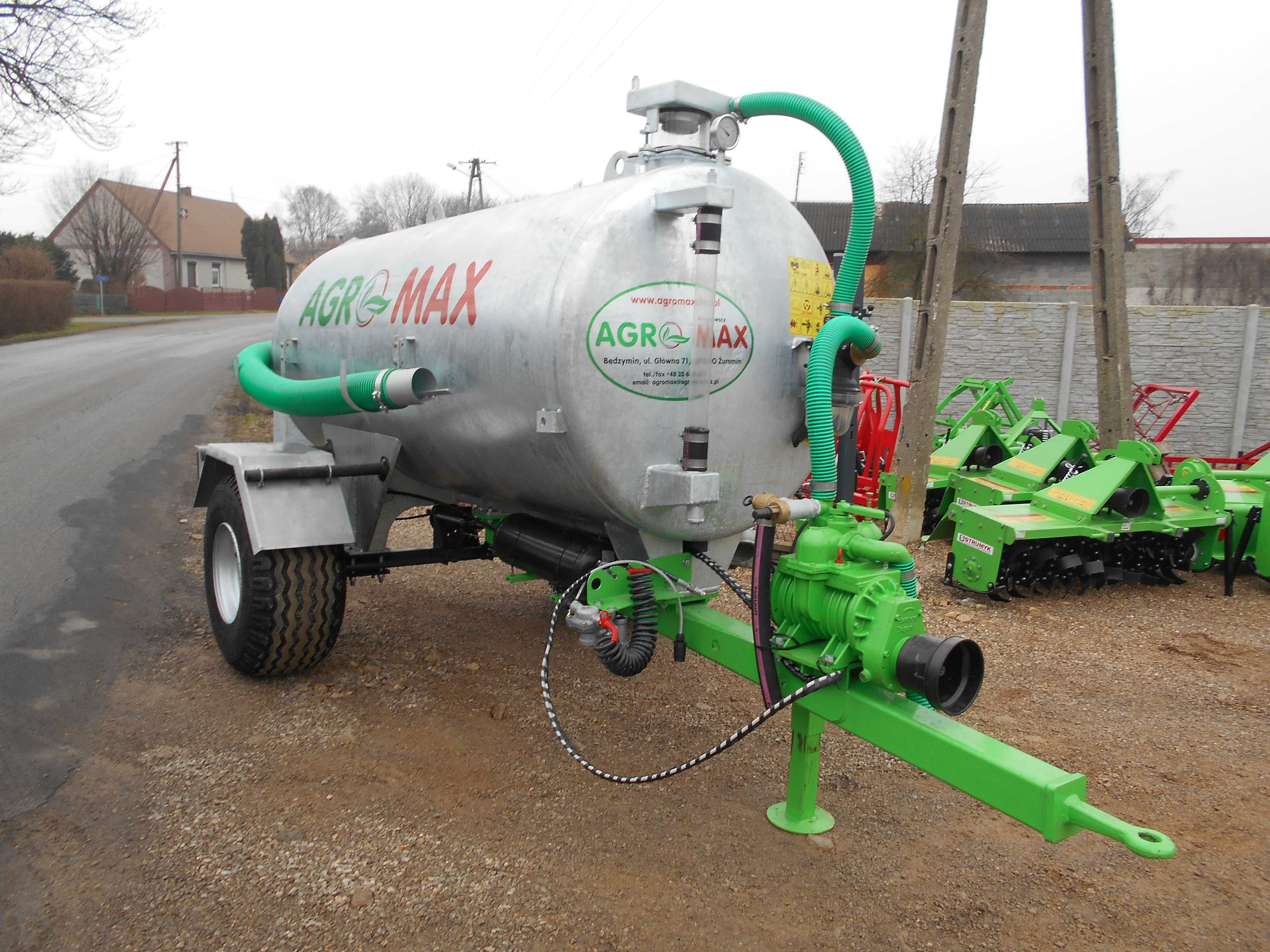 WÓZ ASENIZACYJNY/ beczkowóz/ wóz na gnojowicę AGROMAX węże/aplikator
