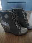 Zimowe buty na koturnie