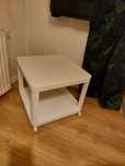 Ikea tingby biały stolik kawowy na kółkach 50×50