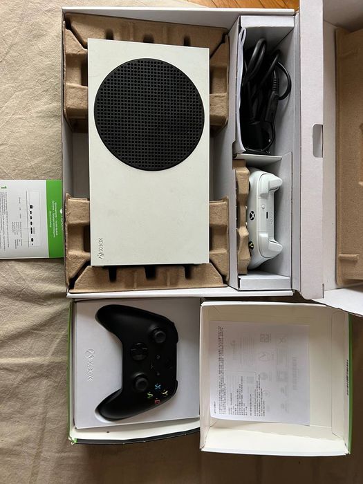 Продам X box series s