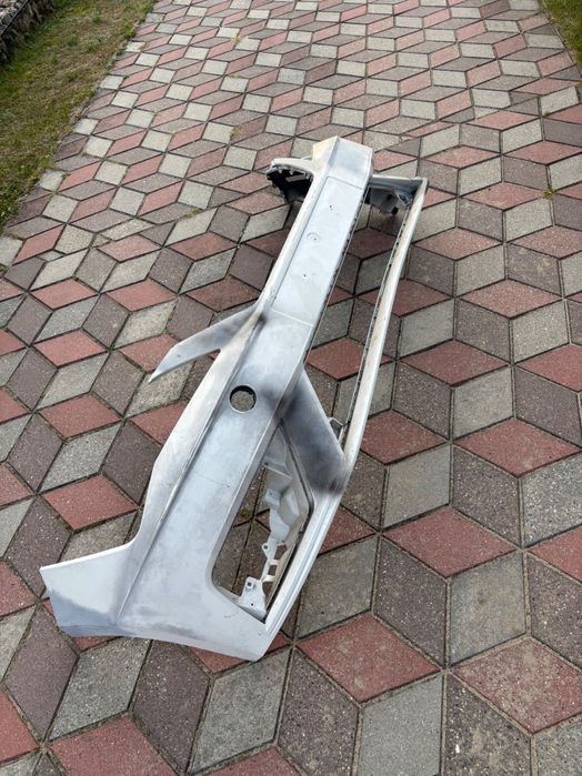 Zderzak przód seat Leon 3