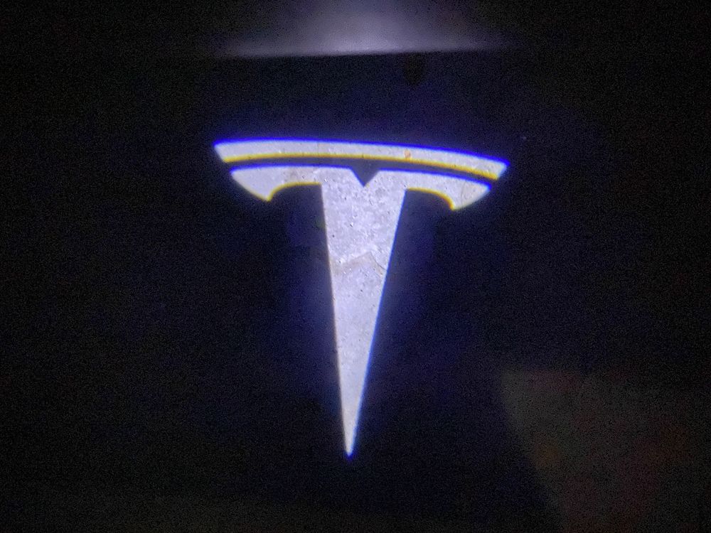 подсветка  Tesla підсвітка з логотипом Tesla підсвітки лед led