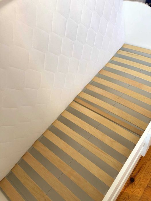 Łóżko tapicerowane 160x80 róż + materac