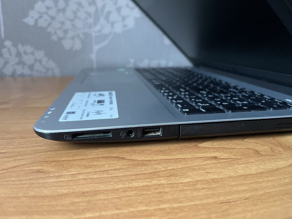 Asus r556l intel core i3 nvidia ddr3 8gb