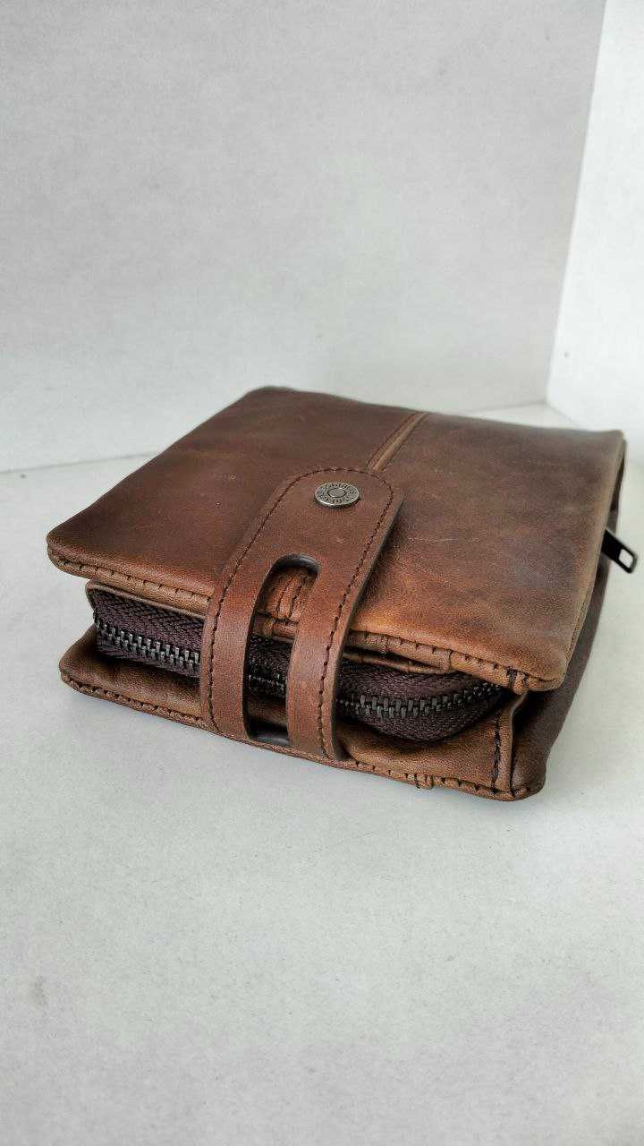 Кожаный мужской кошелёк, качественный, стильный подарок.