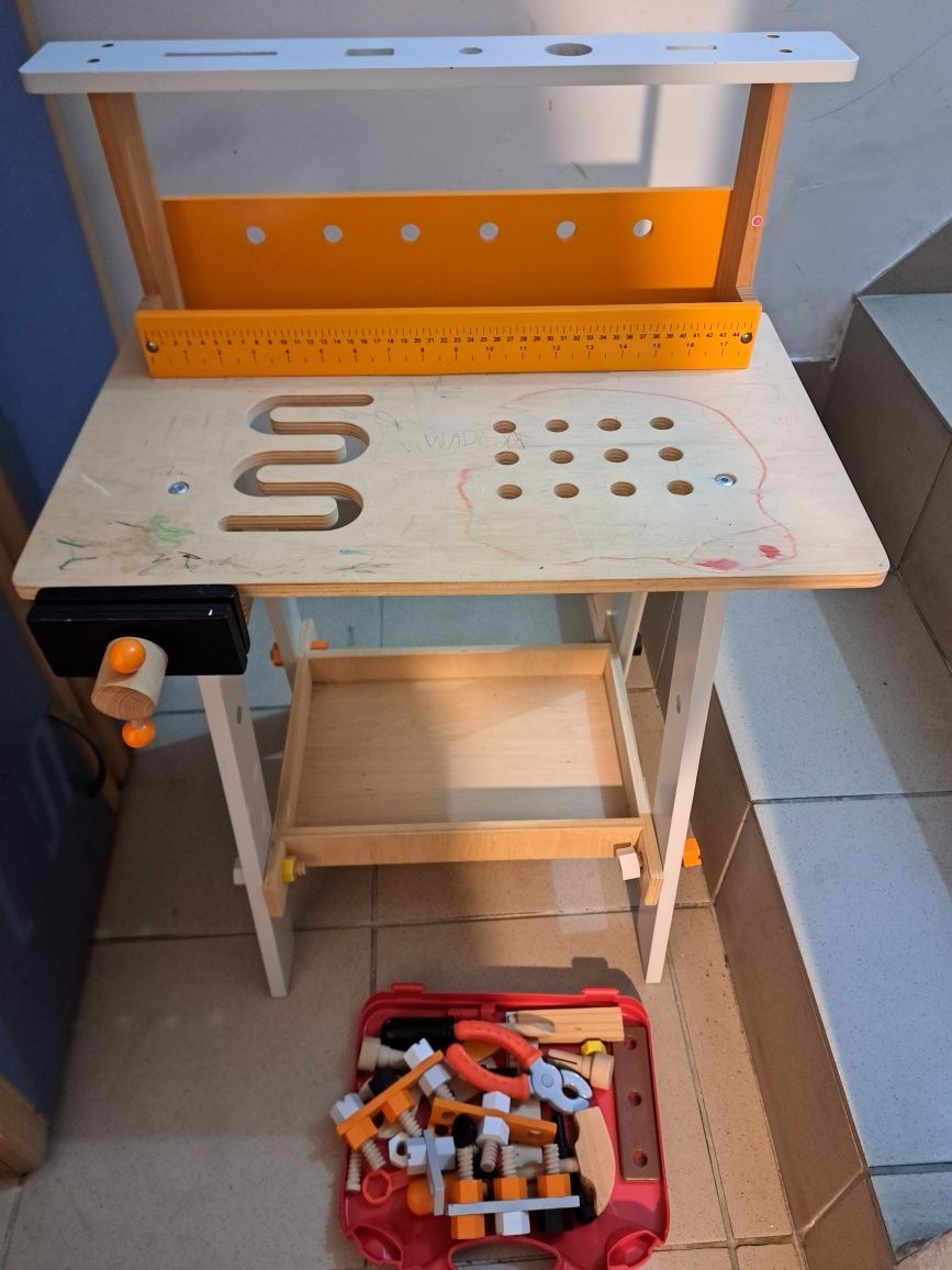 Playtive Stół warsztatowy dla dzieci