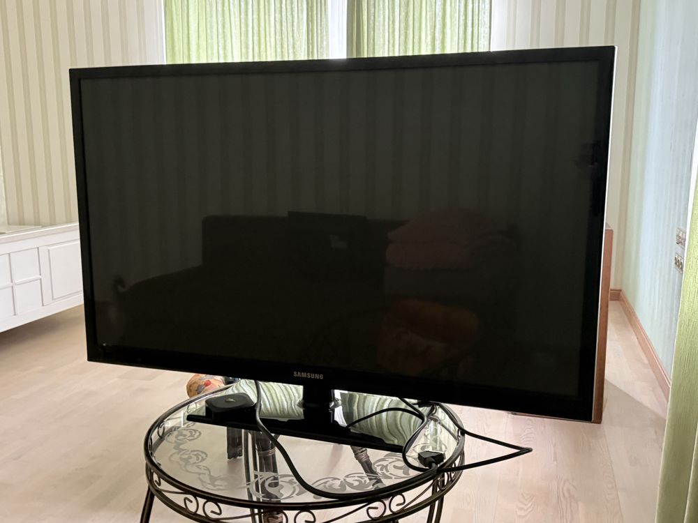 Телевізор SAMSUNG 45”