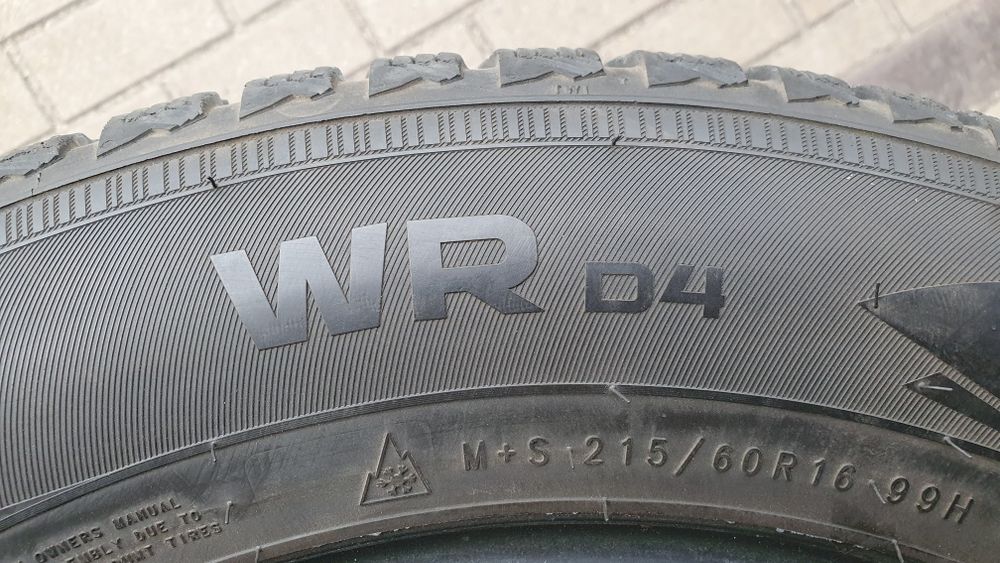 Opony zimowe Nokian WR D4 215/60/16XL