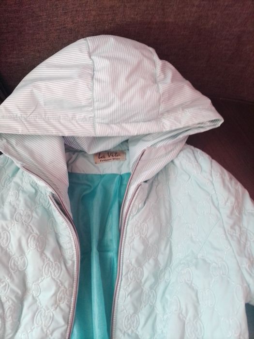 Куртка осіння жіноча