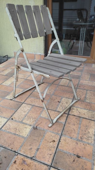 Stare krzesło ogrodowe składane vintage