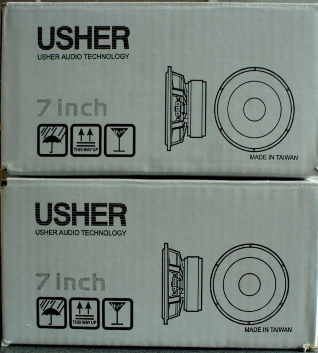 2 Altifalantes high end hifi Usher 8945a novos em caixa