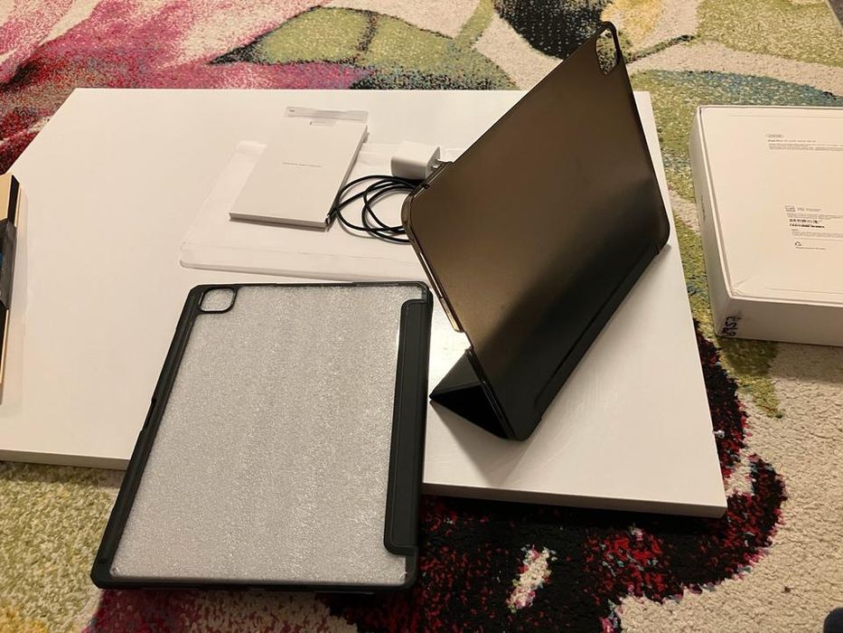 iPad Pro 13" M4 - 256 GB Wi-Fi + Apple Pencil Pro + Teclado