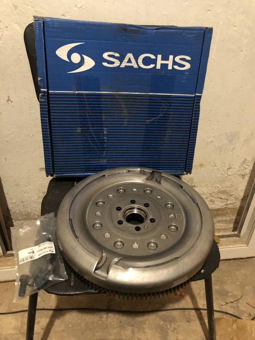 Маховик двухмассовый SACHS  SH 2294 001 345