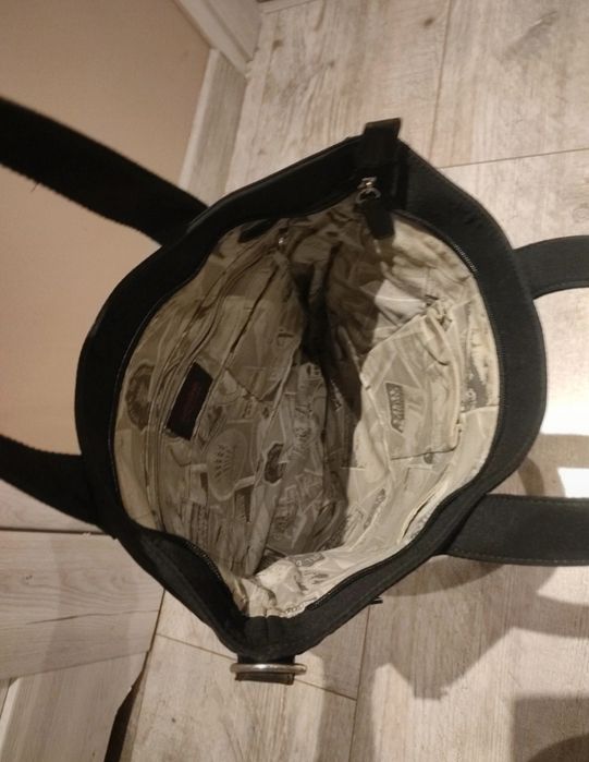 Damska czarna  torebka