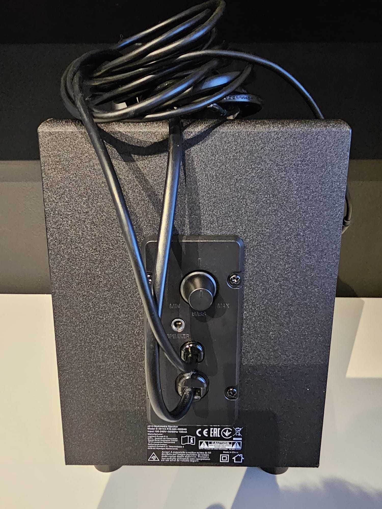 Colunas Logitech Z213 c/Subwoofer & Controlador