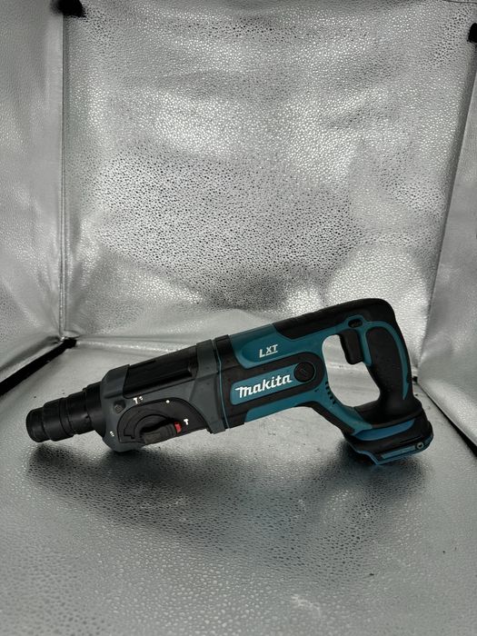 Акумуляторний перфоратор Makita DHR 241