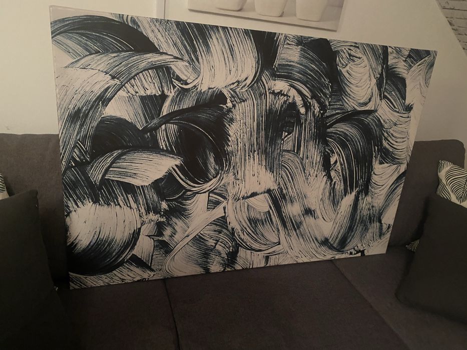 Duży obraz w odcieniach zieleni na drewnianej ramie