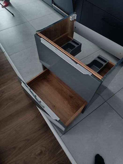 Szafka 60cm z umywalką