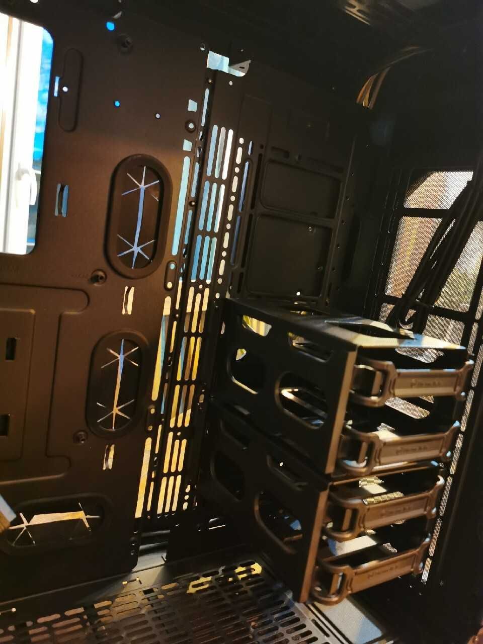 Okazja Zestaw za 2050 zł Thermaltake 71 plus Distro plate + pompa