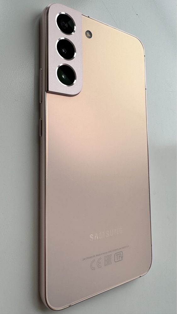 Samsung Galaxy S 22+