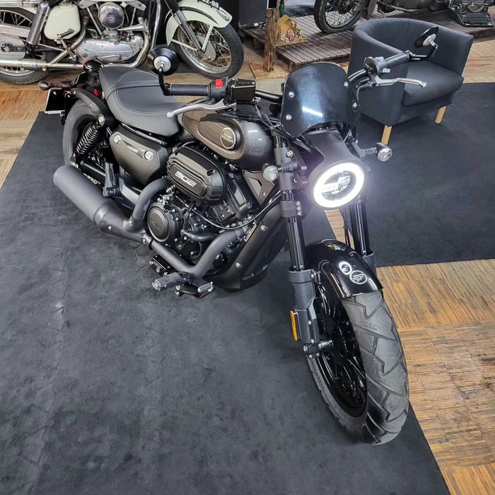 Keeway Benda V 302 Cruiser