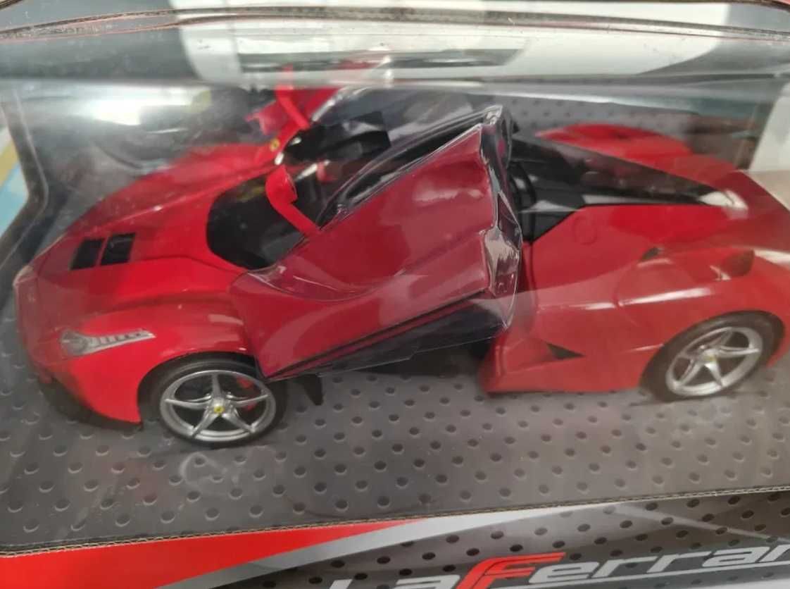 Auto La Ferrari RASTAR zdalnie sterowany 1:14