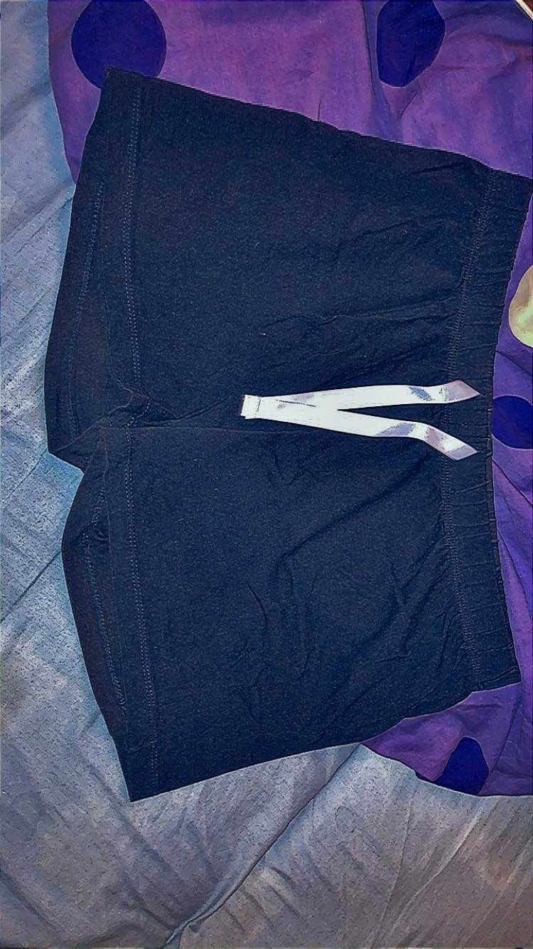 158/164 lub damskie M krótkie spodenki piżamowe szorty materiałowe