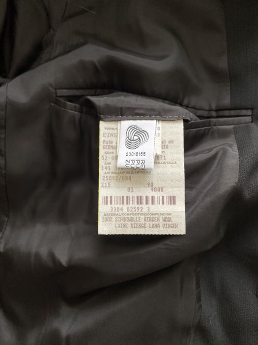 Піджак Hugo Boss, брюки Armani
