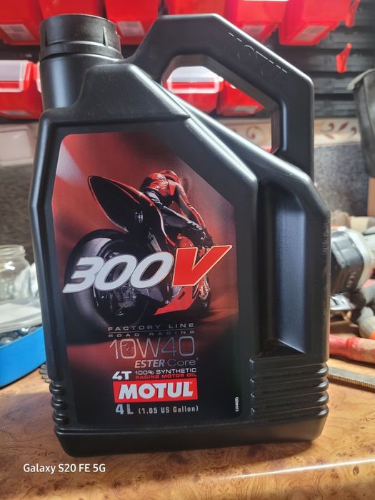 Olej Motul 300V 4l