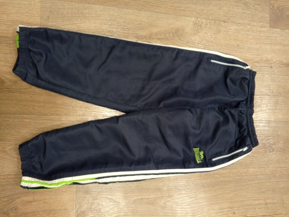 Спортивні штани з сіткою від Lonsdale 7/8 років