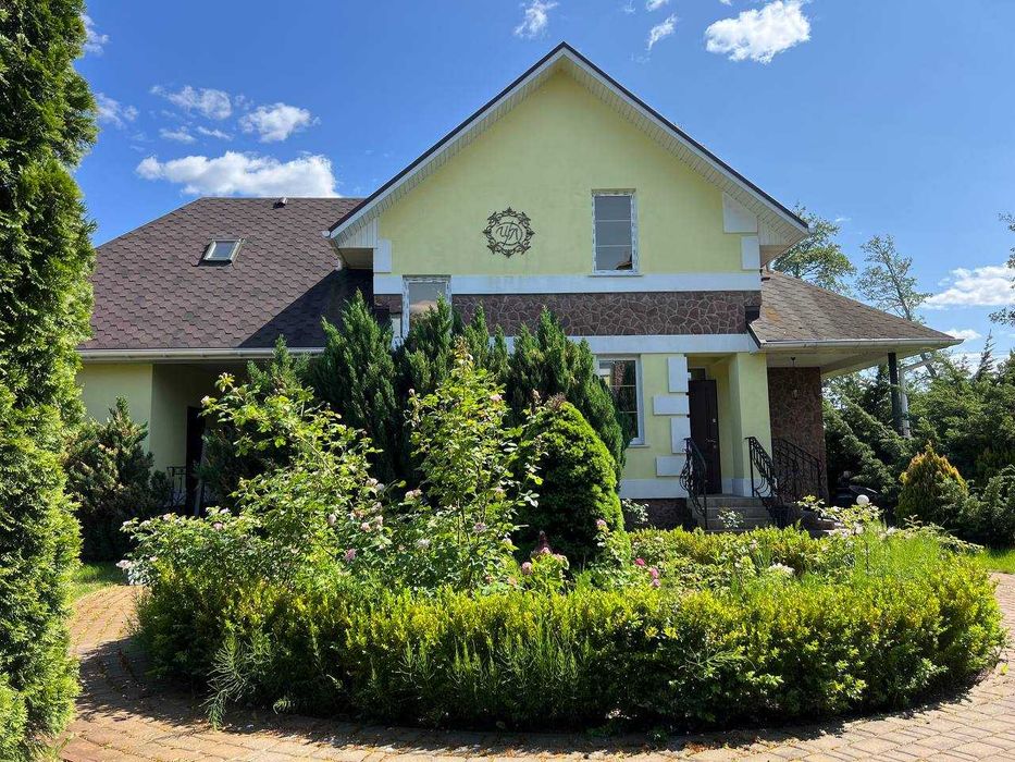 Оренда будинку, з садом та озером, Рожни.