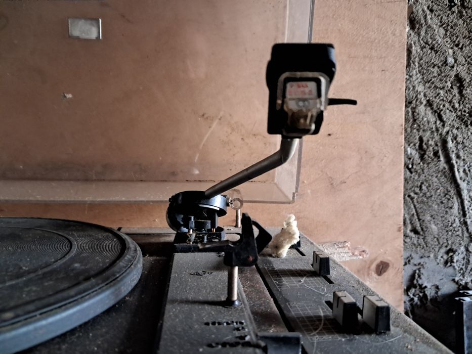 Продам проигрыватель виниловых пластинок Электрон 301М-стерео