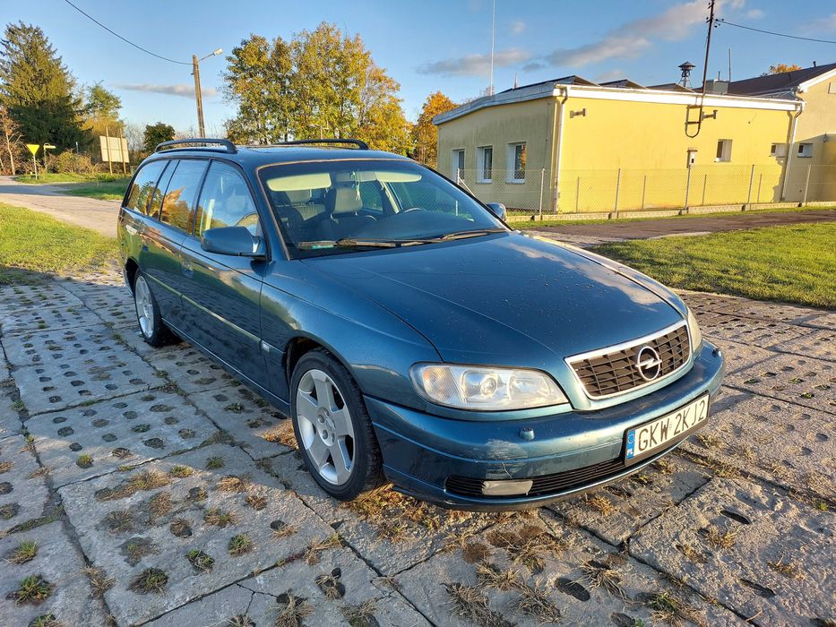 Opel Omega B FL 2,6l 180km 2001r automat LPG kombi HAK
