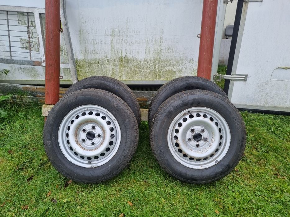 Koła Opony Transporter T5  215 65 R16C komplet 4 sztuki zimowe