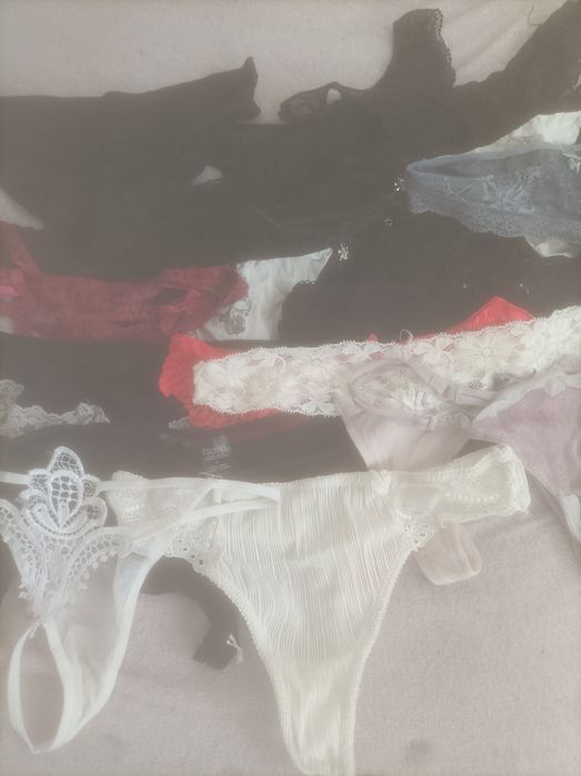 Stringi / majtki damskie S ( 20 szt)