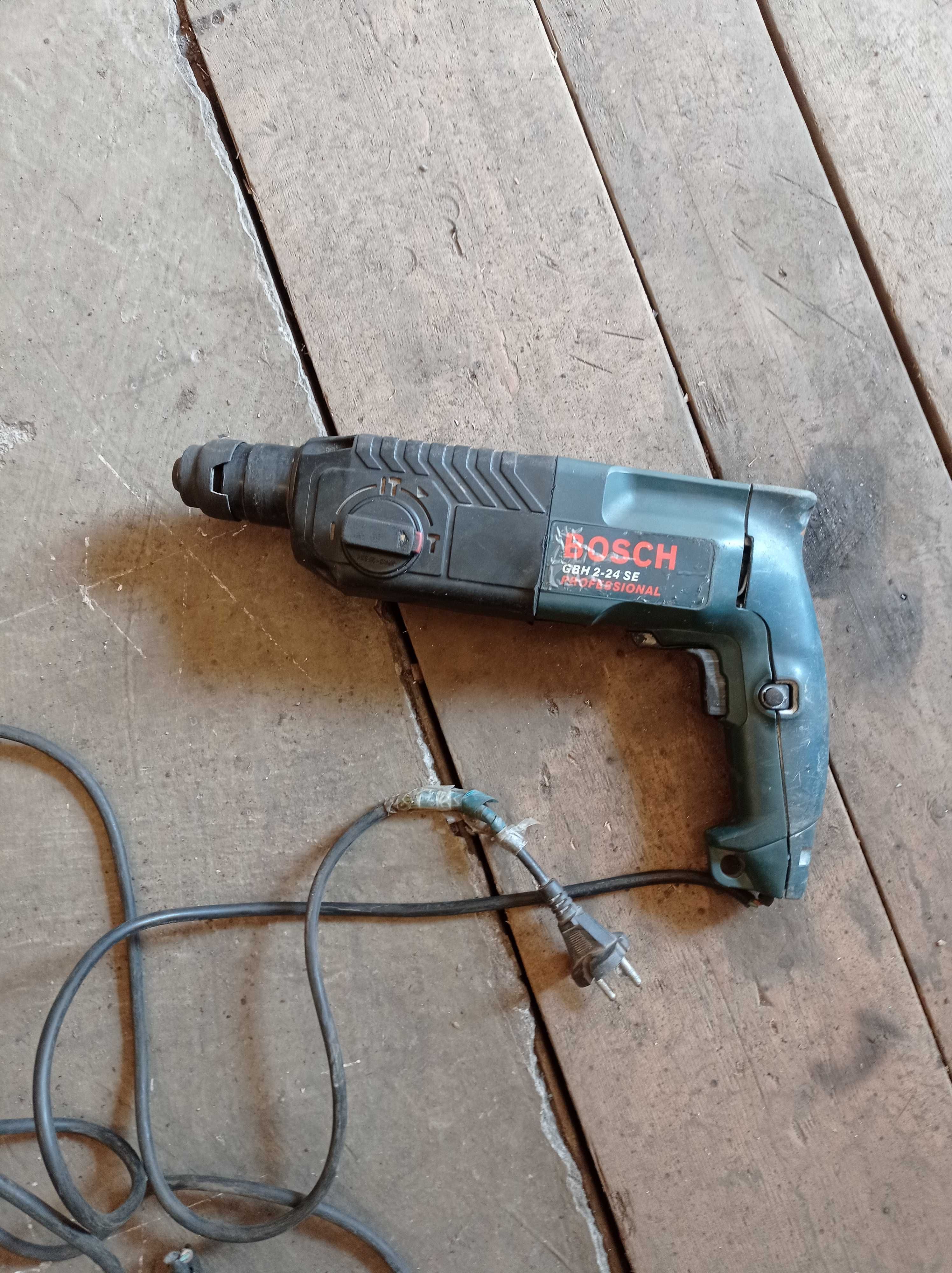 продам перфоратор Bosch 2-24