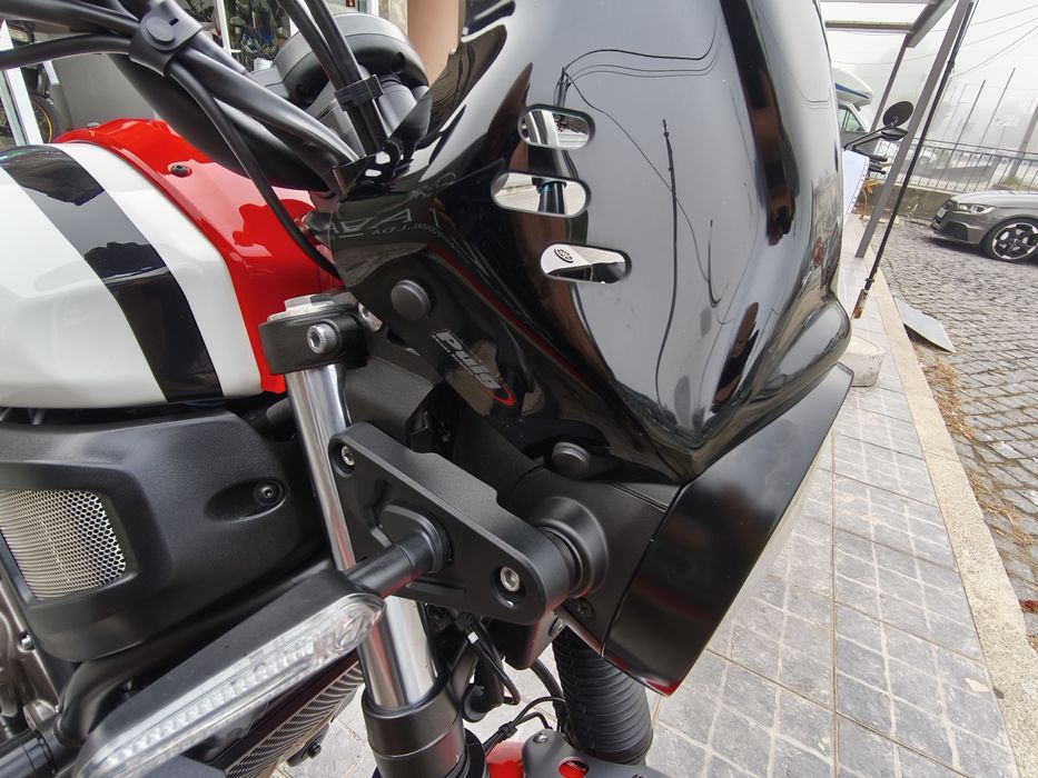 Yamaha  XSR700  de  2022