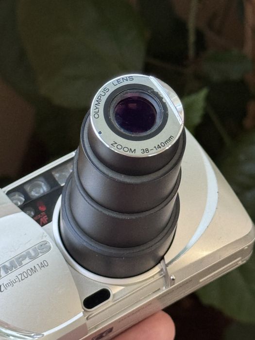 Пленочный фотоаппарат Olympus MJU zoom 140