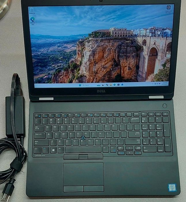 Продам свій ноутбук dell